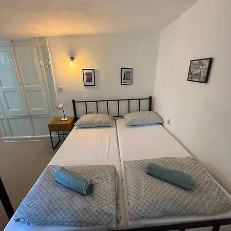 Bajatova Heritage House With Private Courtyard Mostar