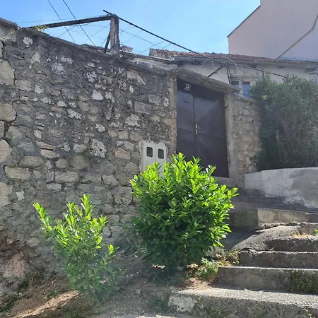 Bajatova Heritage House With Private Courtyard * Mostar